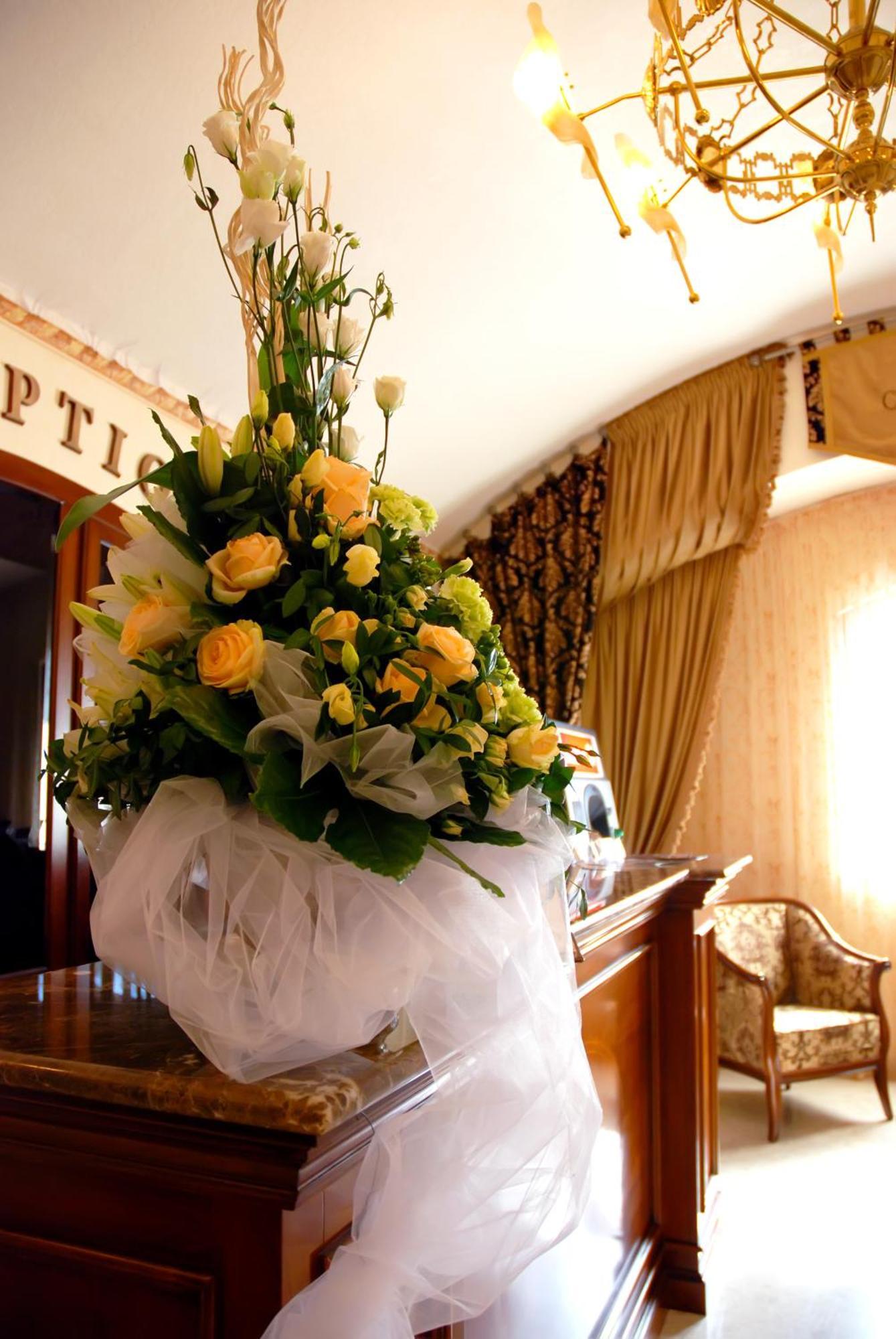 לבוב Citadel Gastro Boutique Hotel מראה חיצוני תמונה