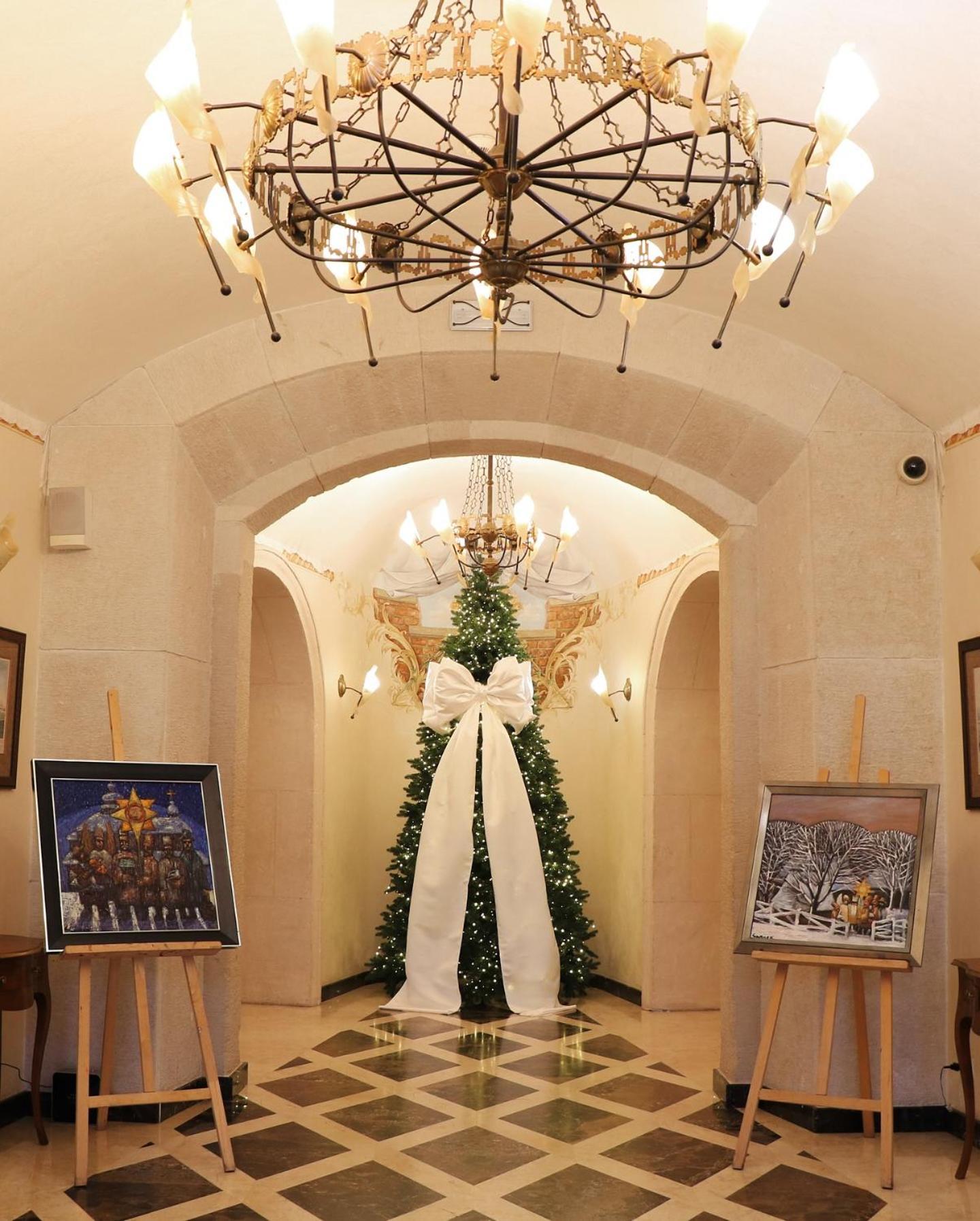 לבוב Citadel Gastro Boutique Hotel מראה חיצוני תמונה